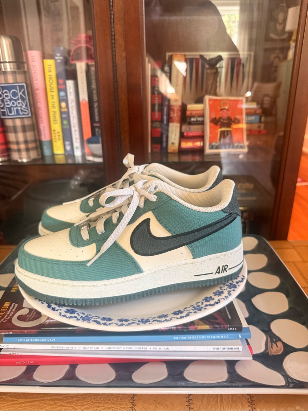 Nike Kids Low Top Sneakers in Teal, White, and Black